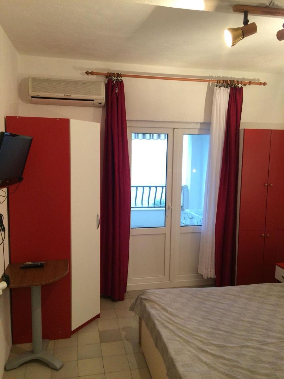 Apartments By The Sea Tucepi, Makarska - 2699 Номер фото